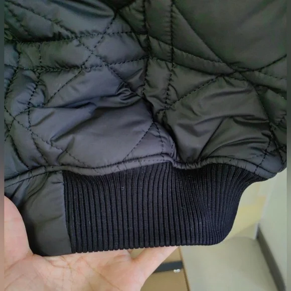 Designer Inspired, Black, Quilted Women's Cropped Puffer Jacket, Size Small - Picture 5 of 12